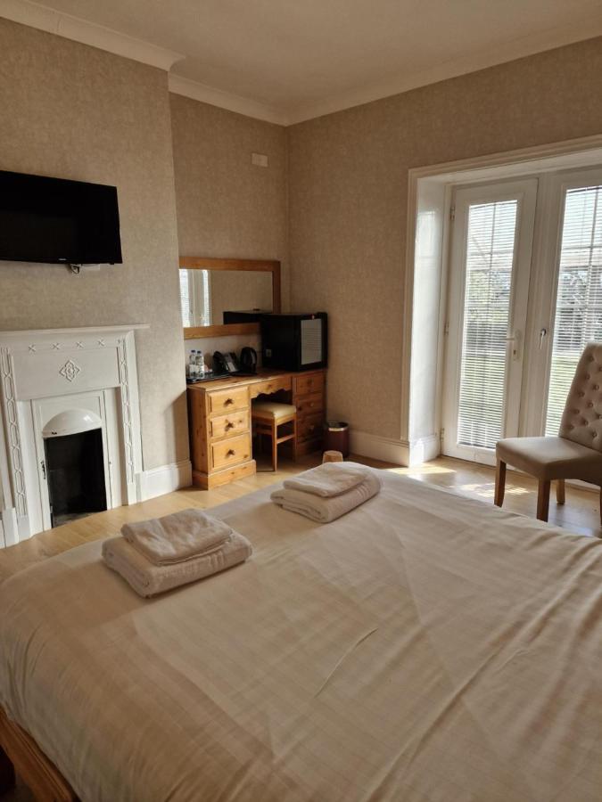 Bed and Breakfast Broadway House Логарн Екстер'єр фото