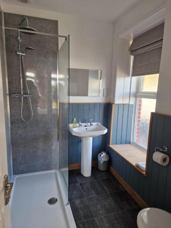 Bed and Breakfast Broadway House Логарн Екстер'єр фото